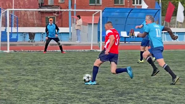 Футбольные матчи среди ветеранов 50+