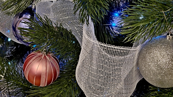 Праздник к нам приходит