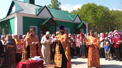 Православные христиане встречают Радоницу